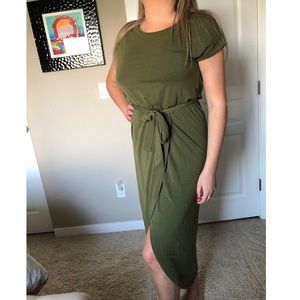 NWOT Relaxed olive green dress